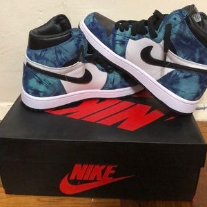 Air jordan 1’s tie dye